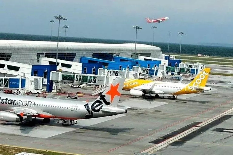 【在機場千萬別幫人拿東西!】大馬網友FB分享恐怖經歷,在KLIA 2差一點被「好心女子」栽贓毒品!