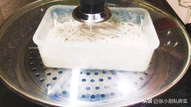 芋頭最好吃的簡單做法,外酥里糯,蔥香四溢,大人小孩都愛吃