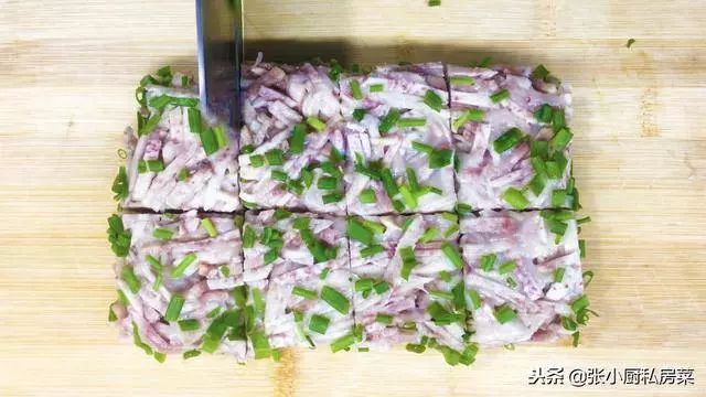 芋頭最好吃的簡單做法,外酥里糯,蔥香四溢,大人小孩都愛吃
