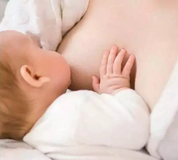 離婚七個月得知前妻生子,我趕去看孩子,前妻說的話讓我淚目