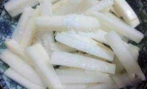 怎樣泡出又酸又甜又脆的「白蘿蔔」?40年的秘傳「老方子」,超簡單,快試試吧!