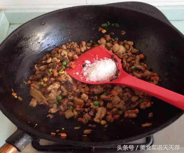 糯米雞是先放糯米還是雞肉?不懂?進來瞧瞧!