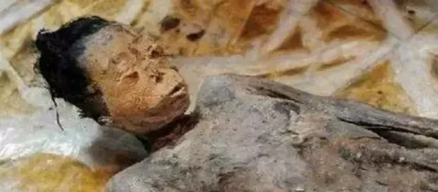 史上最毒皇後,死後200年屍身不腐,卻仍難逃報應!
