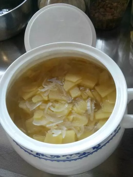 把洋蔥和蘋果一起煮,排毒素,還可預防心臟病,愛美的女人別錯過哦