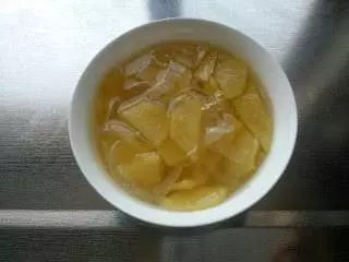 把洋蔥和蘋果一起煮,排毒素,還可預防心臟病,愛美的女人別錯過哦