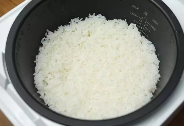 大米飯裡面加點料,不僅吃不胖,還可控三高