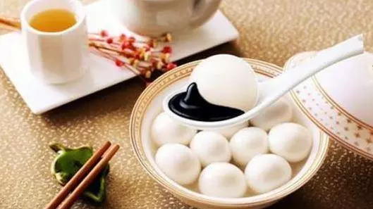 冬至日,要穿【這個顏色】的衣服,明年好運一整年。