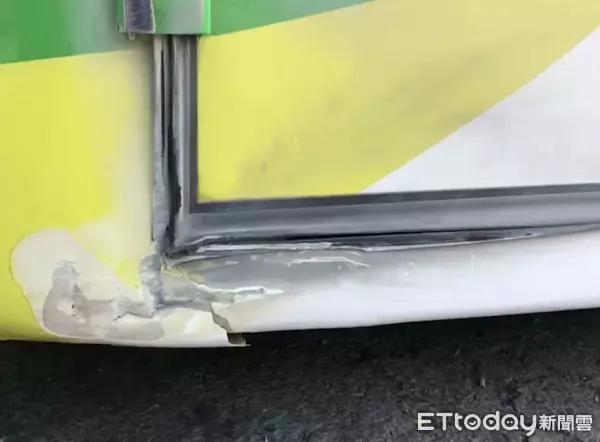 「出山」中煞? 出殯車隊上國道 遊覽車司機昏迷撞護欄命危