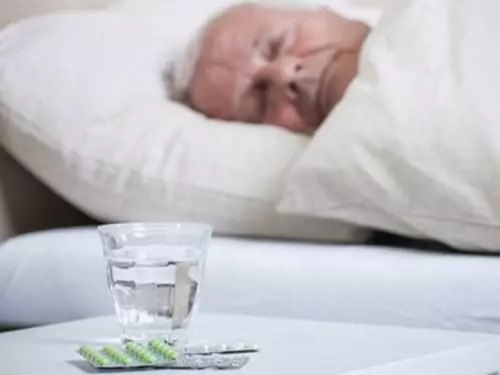血糖太高的人,晚上睡覺若沒有這4種症狀,恭喜你,血糖很穩定