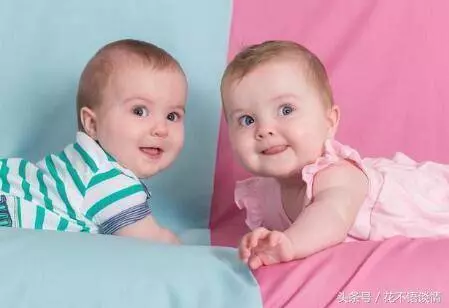 弟媳生兒生女,婆婆對我很冷淡,她生病我送三萬,婆婆紅了眼眶