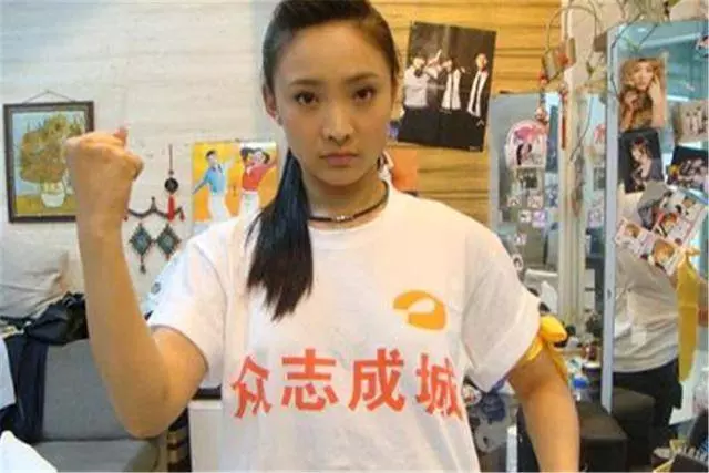 年輕的時候大紅大紫,婚後被丈夫三刀刺死,網友卻說「活該」