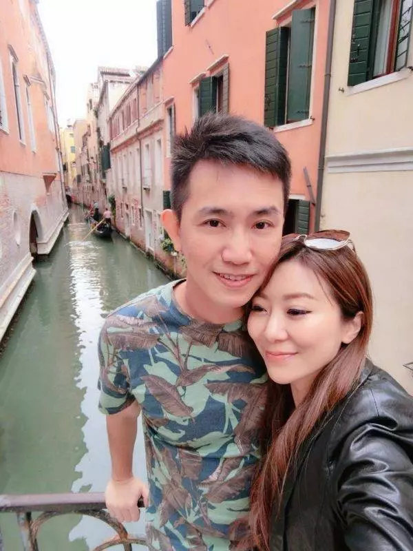 10年婚姻亮紅燈?佩甄坦承「交往前老公已離婚半年」!曖昧簡訊被抓包,她淚訴:連身體都排斥他!