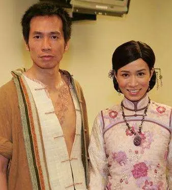 她是含金湯匙出生的豪門千金 卻嫁窮小子「3年生三胎」老公超顧家