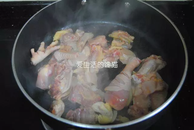 我家三天兩頭煲這湯,能滋陰潤燥,清心安神!!