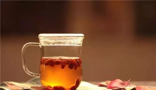 腿上出現這種信號,血脂可能已經很高了