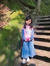 還記得《爸爸去哪兒》里的她嗎?幾年不見,如今美翻了,逆天長腿簡直驚為天人,網友:果然是演員的料~