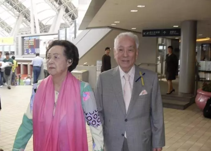 李嘉欣公公許世勛離世享年97歲,膝下僅剩一子留下超過420億遺產~