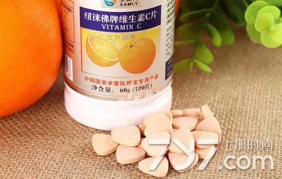 不好了出大事!小男孩喝可樂吃它當場死! 喝可樂時千萬不要吃它! 尤其是小孩子!家長一定要看的文章