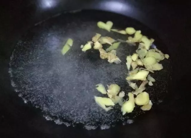 經常頭痛氣血差的,燉這一鍋湯 益氣養身 女人多喝氣色好