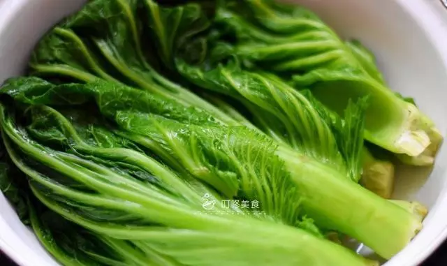 ,想吃酸菜不用買,自己做超簡單,3天就變酸,乾淨衛生0添加劑