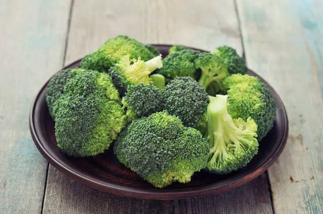 腎不好的人,睡覺時會有4種表現,若佔1個以上,提醒你要養腎了!