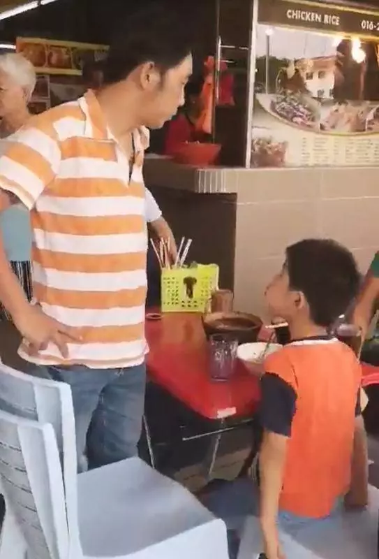 【沒人性的父母】女兒急性盲腸炎走不動 無賴媽媽竟然說自己女兒在演戲,還一巴打自己女兒《內有視頻》
