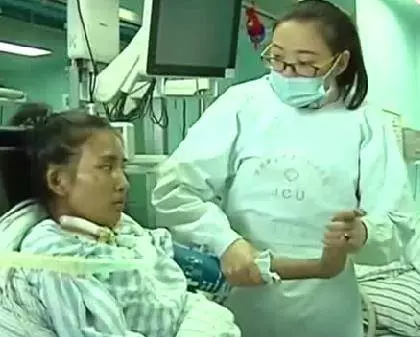 女孩患感冒不重視,引發急性病毒休克,截肢險保一命!!