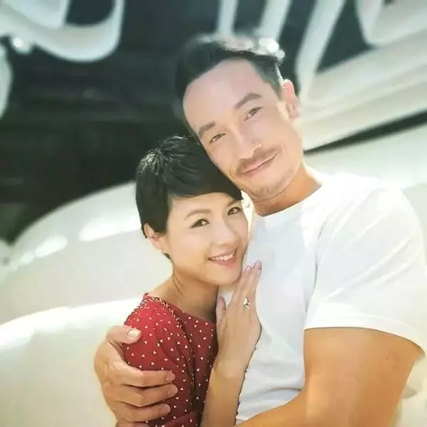 陳豪和陳茵微為五歲大兒子慶生,兄妹三人都長得好俊俏