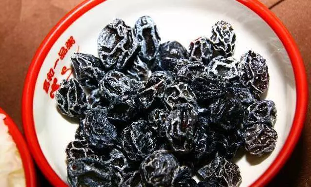 專家提醒:肝不好的人,每天吃這4種水果,肝臟不老,養肝護肝更健康!