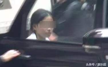 張學友全家照,與哥哥勢如水火,大女兒像舒淇,小女兒最漂亮~
