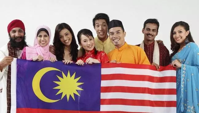 真有意思【非常好聽】一首名為正義神曲《馬來人華人印度人 MELAYU CINA INDIA》向種族主義說不