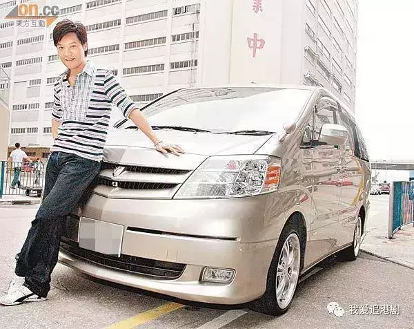 【原來他是Gay的】TVB第一個公開同性婚姻的演員, 是他鄭嘉穎的表弟, 最近他在《溏心風暴3》里演律師