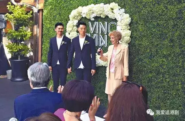 【原來他是Gay的】TVB第一個公開同性婚姻的演員, 是他鄭嘉穎的表弟, 最近他在《溏心風暴3》里演律師
