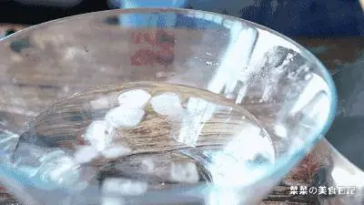 外皮酥脆(做脆皮豬肉)分享2個做脆皮豬肉的秘方,脆皮五花肉!