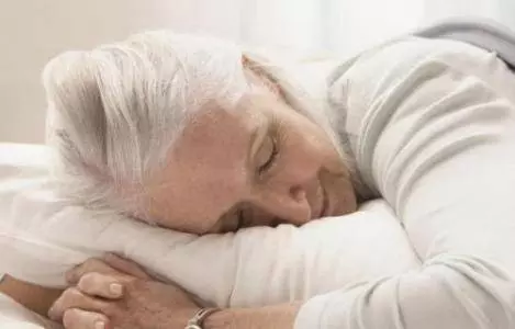 每天按腳5分鐘,血壓降了、腰不酸了、腿也不疼了