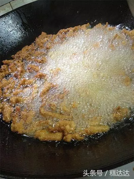 我做的小酥肉,外酥裡嫩,簡單好學,半斤肉能炸三大鍋!!