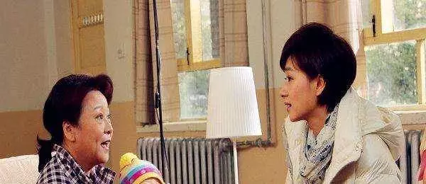婆婆幫帶女兒卻越來越瘦,家門遇小叔子後真相大白,從此不回老家