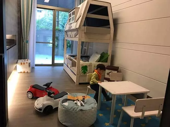 麻衣返台團圓「3億豪宅內部曝光」 兒子房間「有專屬大草坪」網友直呼好羨慕