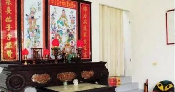 如 果 家 中 的 神 明 桌 出 現"這 些 情 形",一 定 要 趕 緊 處 理,不 然不只會衰 運 連 連