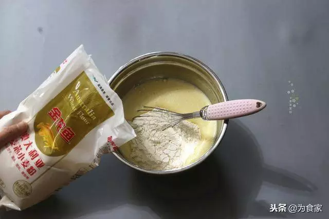 這是一道適合懶人的原味發糕做法,收藏回家試試,熱吃更好吃