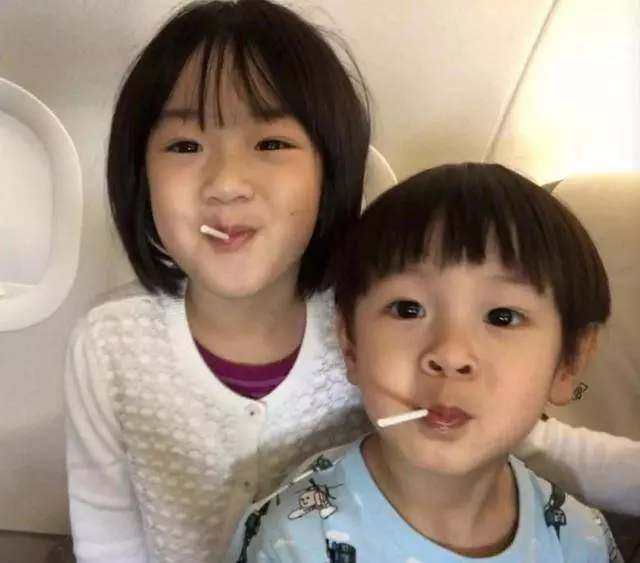吳尊女兒neinei變成女神啦!長相甜美溫婉,大長腿跟爸爸有得拼