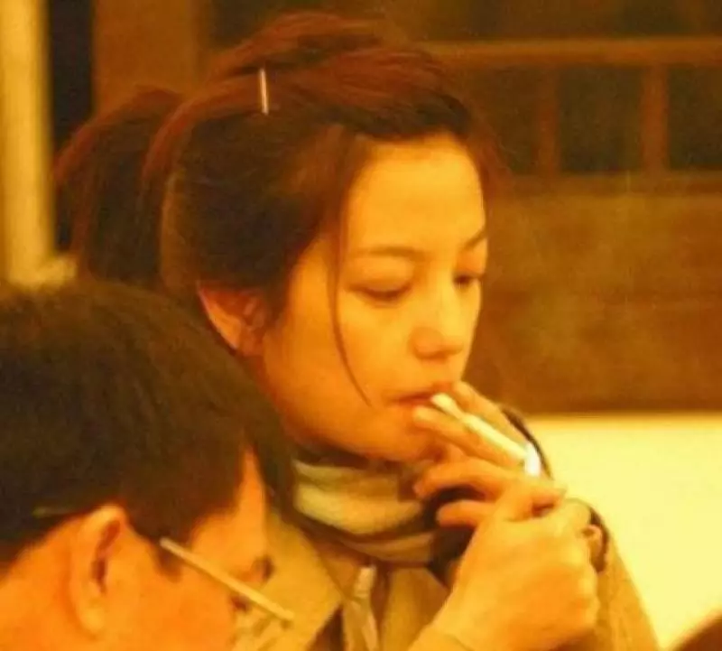 女星80%都吸菸?天後范冰冰都是煙蟲,最後一個你絕對想不到