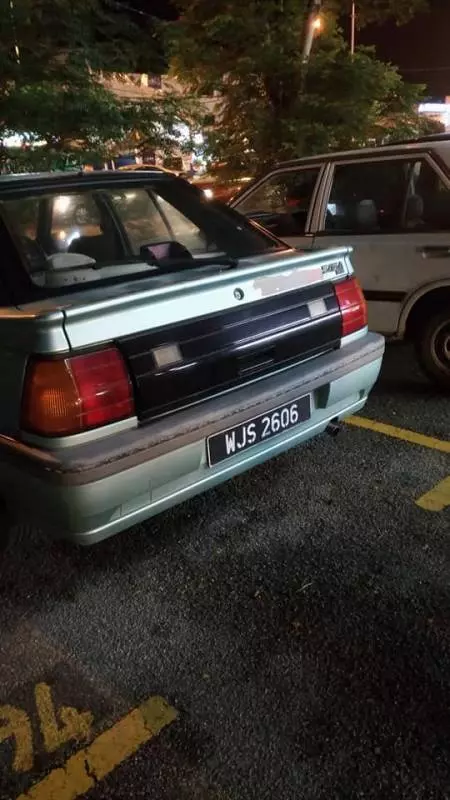 40多歲老Uncle竟然去搞17歲小妹妹,還恐嚇找黑白兩道的人跟女方家人談判.....