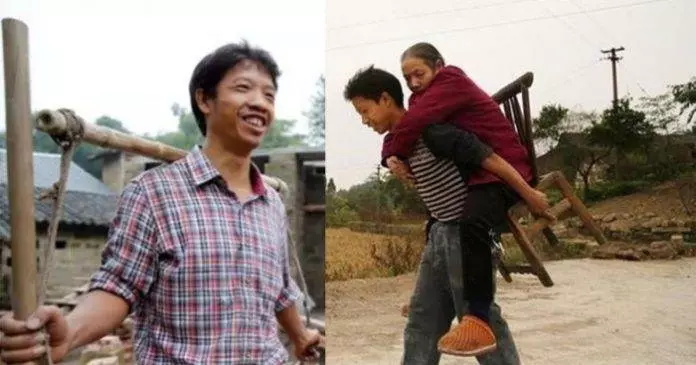 37歲男子背著母親打工 15年如一日:「媽就是我的全部!」