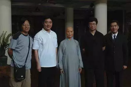 她小學文化、81歲仍沒出過台灣,卻心繫天下蒼生,建慈善帝國,幫助了60多個國家的窮人!