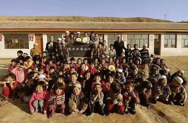 她小學文化、81歲仍沒出過台灣,卻心繫天下蒼生,建慈善帝國,幫助了60多個國家的窮人!