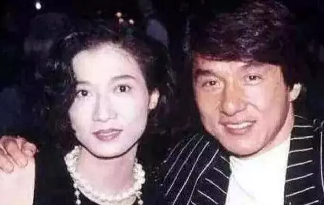 小龍女吳卓林宣布與31歲網紅女友結婚,成龍5個字直接回應女兒