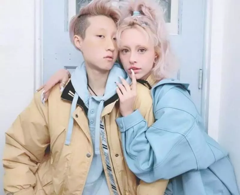 小龍女吳卓林宣布與31歲網紅女友結婚,成龍5個字直接回應女兒
