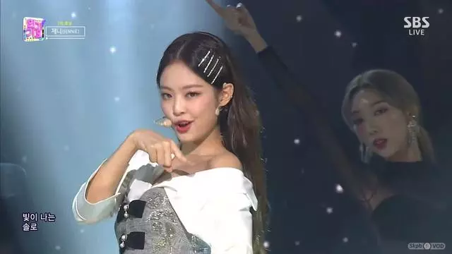 JENNIE BLACKPINK偷懶爭議後再奪一位 Encore舞台望消網友惡評