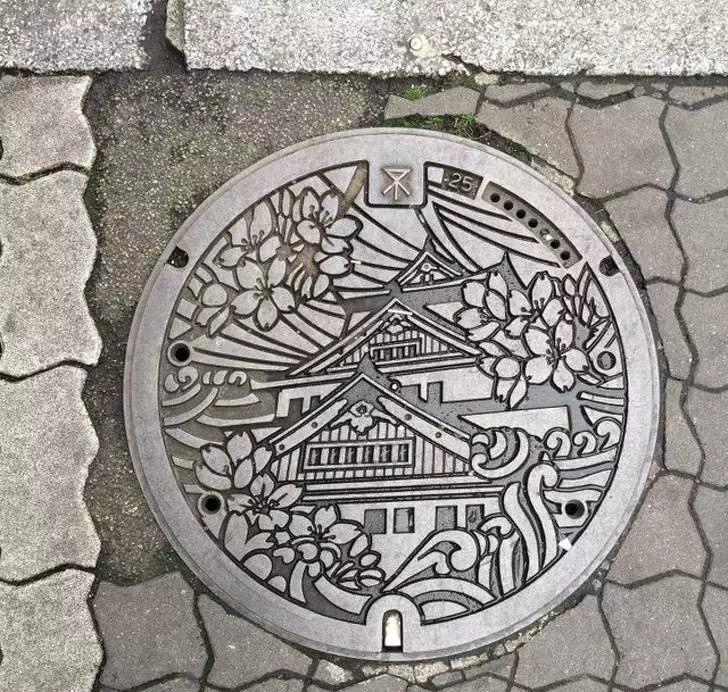23個「讓你想立馬移民日本」的貼心設計 #11「一次性口紅」隨時補色不佔空間